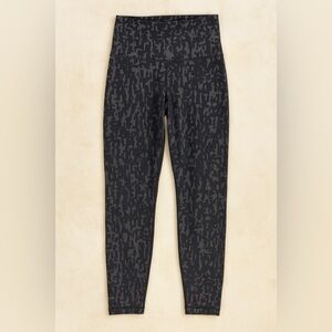 Lululemon athletica grey mix Patterned crop/tapered cur Leggings size 6 women’s